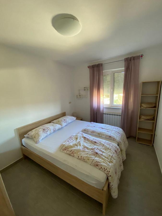 Apartman Ana Kampor Exteriör bild