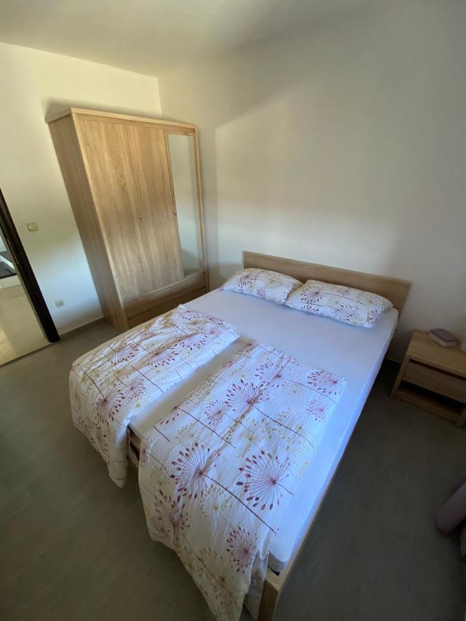Apartman Ana Kampor Exteriör bild